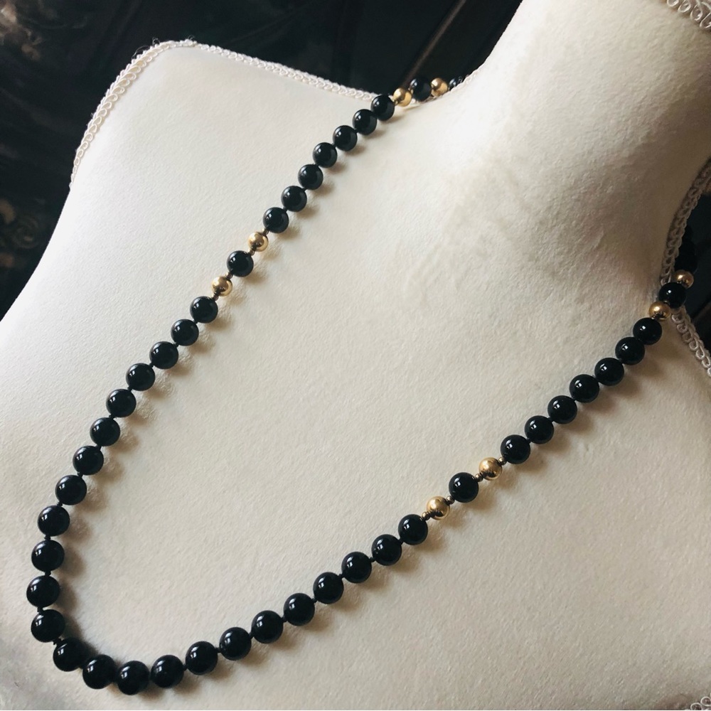 Vintage 70s-80s round black and gold glass beads necklace